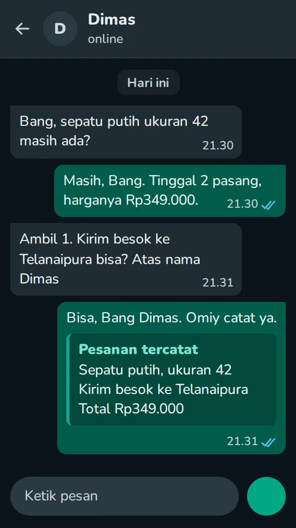 Percakapan demo: pembeli menanyakan stok sepatu dan Omiy membuat pesanan.